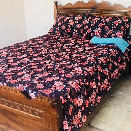 Rozmarin Нouse Makhinjauri Hotel Batumi Bagian luar foto