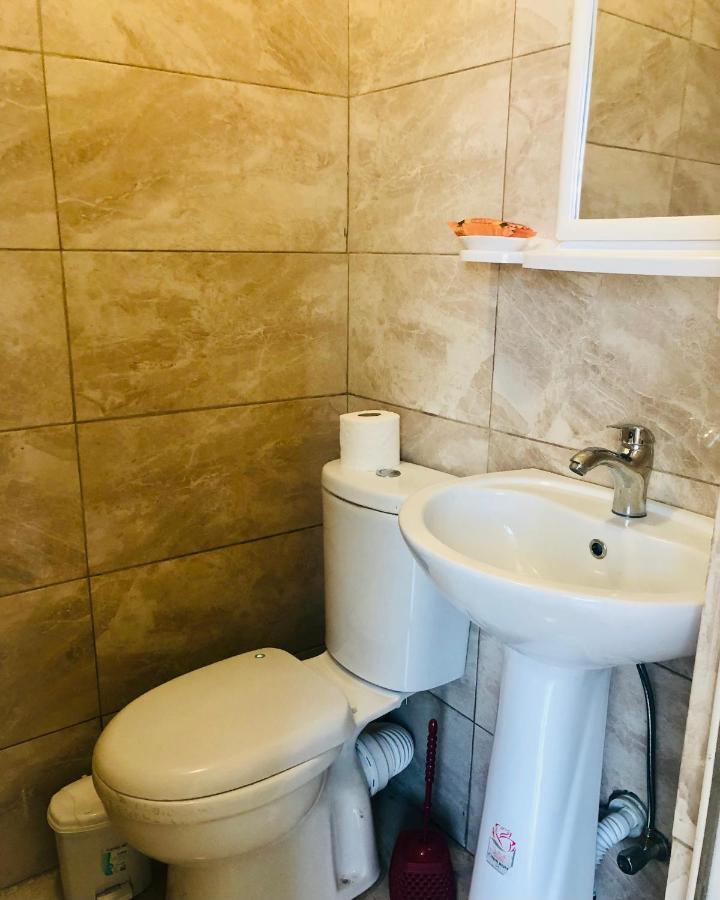 Rozmarin Нouse Makhinjauri Hotel Batumi Bagian luar foto