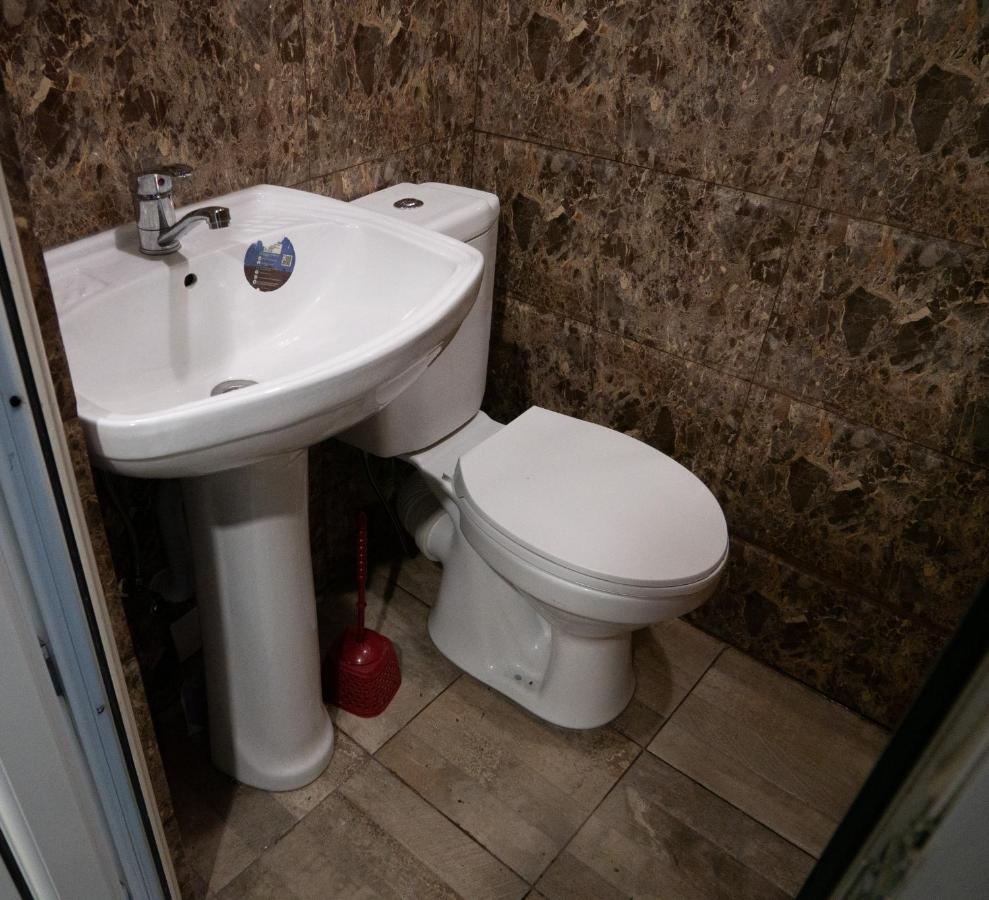 Rozmarin Нouse Makhinjauri Hotel Batumi Bagian luar foto
